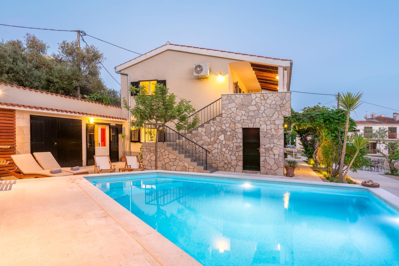 Villa Verandah Trogir Bagian luar foto
